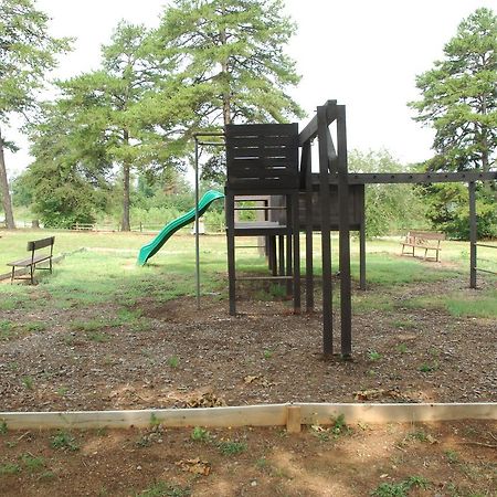Carolina Landing Camping Resort Deluxe Cabin 4 Fair Play Экстерьер фото